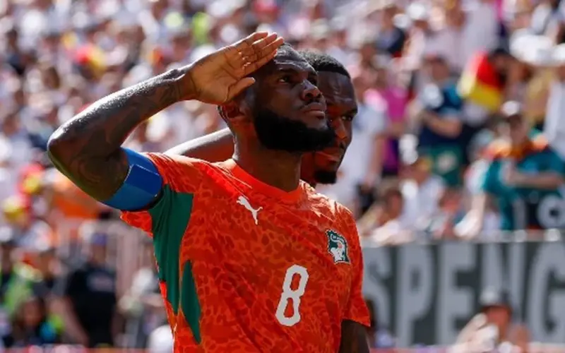 فرانك كيسيه يحسم موقفه من الانتقال إلى الاتحاد.. ويؤجل حسم مستقبله بعد الرحيل عن الأهلي السعودي